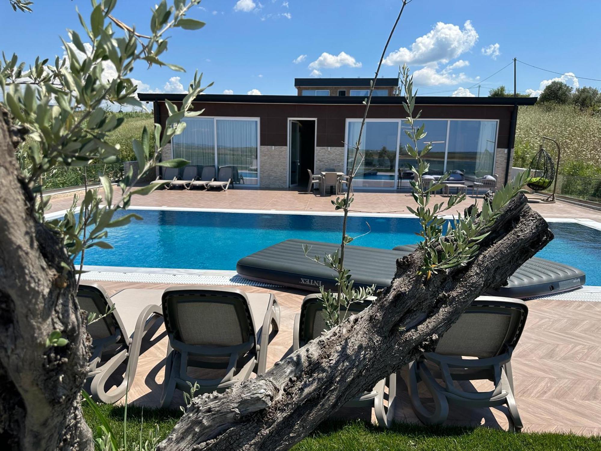 Top Villas Durres Exterior photo