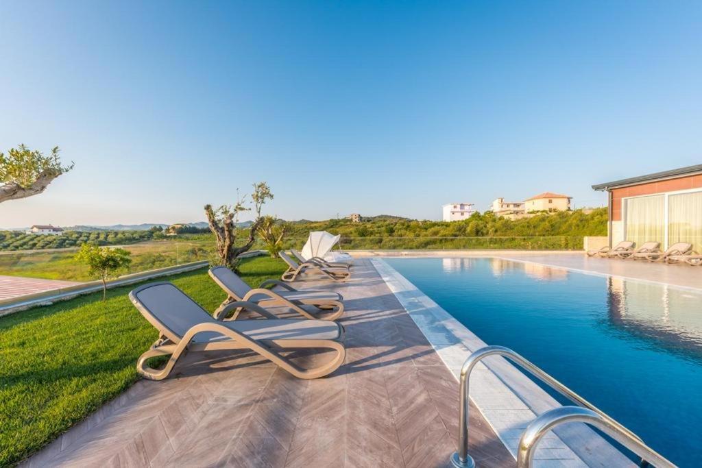 Top Villas Durres Exterior photo