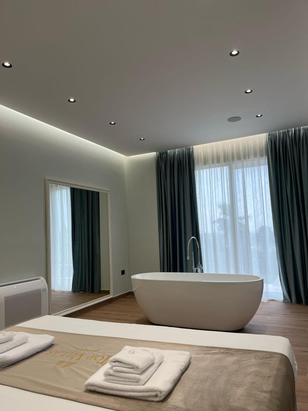 Top Villas Durres Exterior photo